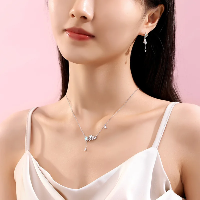 Thaya S925 Silver Women Crystal Earrings Unicorn Design Fashion Female Earring Dangle Wedding Party Engagement Fine Jewelry Gift