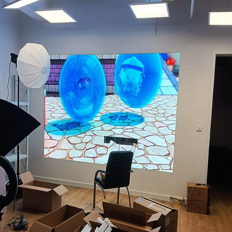 Customizable P2.5 LED Digital Signage and Display for Outdoor or Indoor