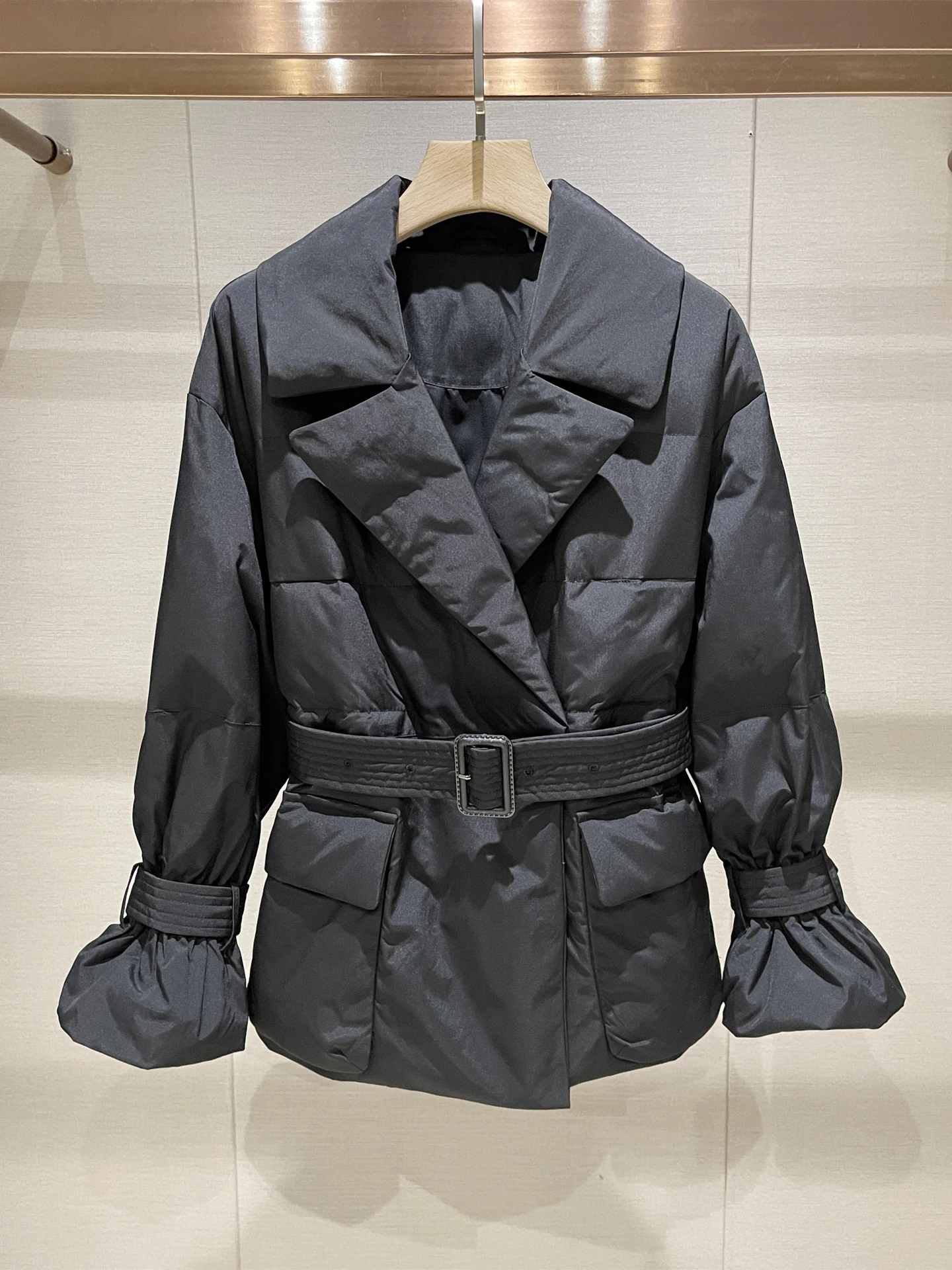 

Slimming Effect down Jaet Ele Tailored Collar Lightweight Warm Fitted Women's Winter Coat No Bulky Bla Waist-Cinching