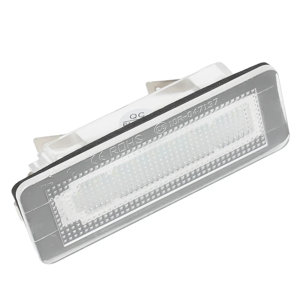 

2X LED License Plate Lights White Coupe Cabrio 451 6500K White ABS Plastic 18 LEDs Automobiles Parts