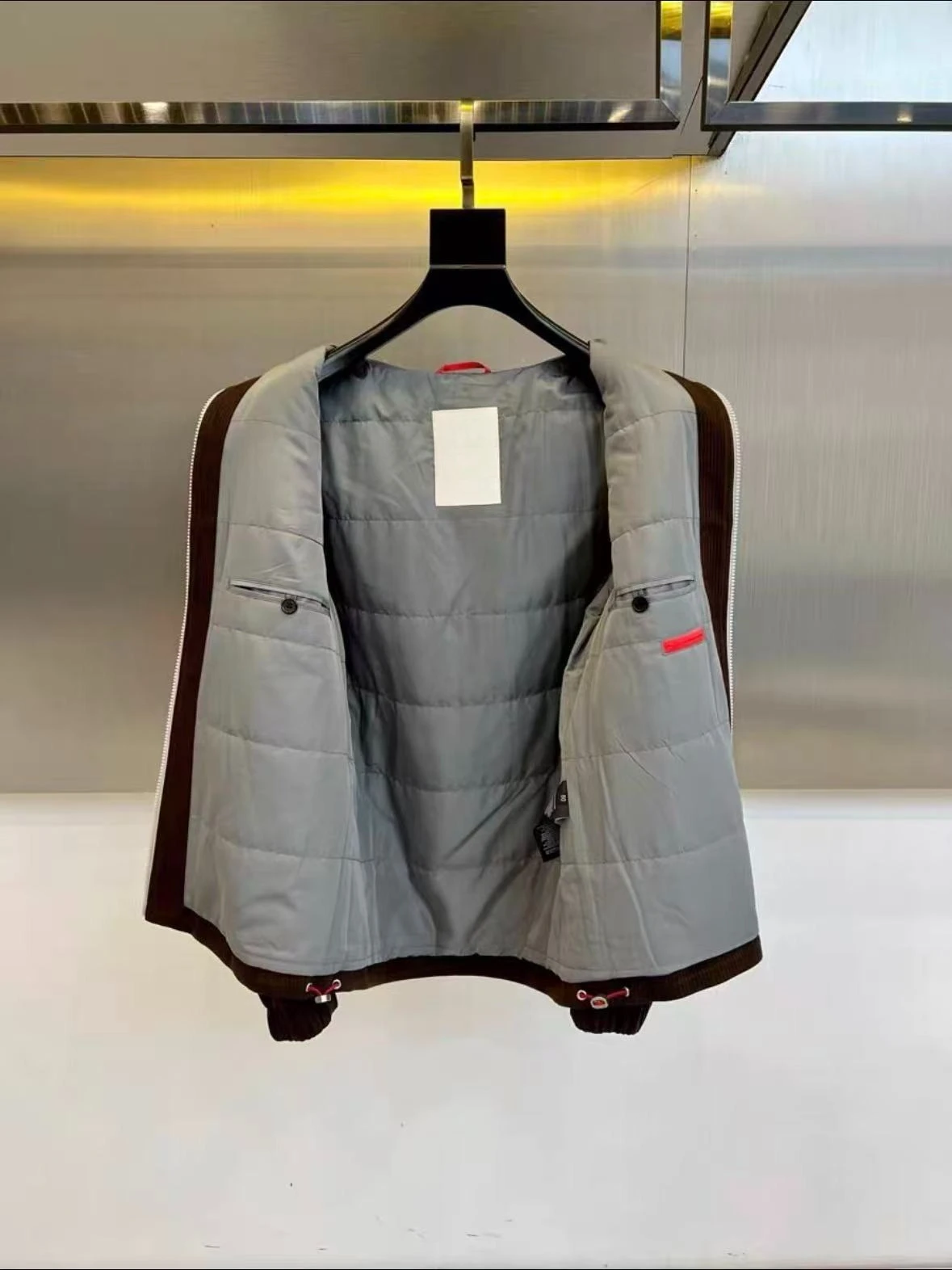 

Вельветовая стеганая куртка с капюшоном BC