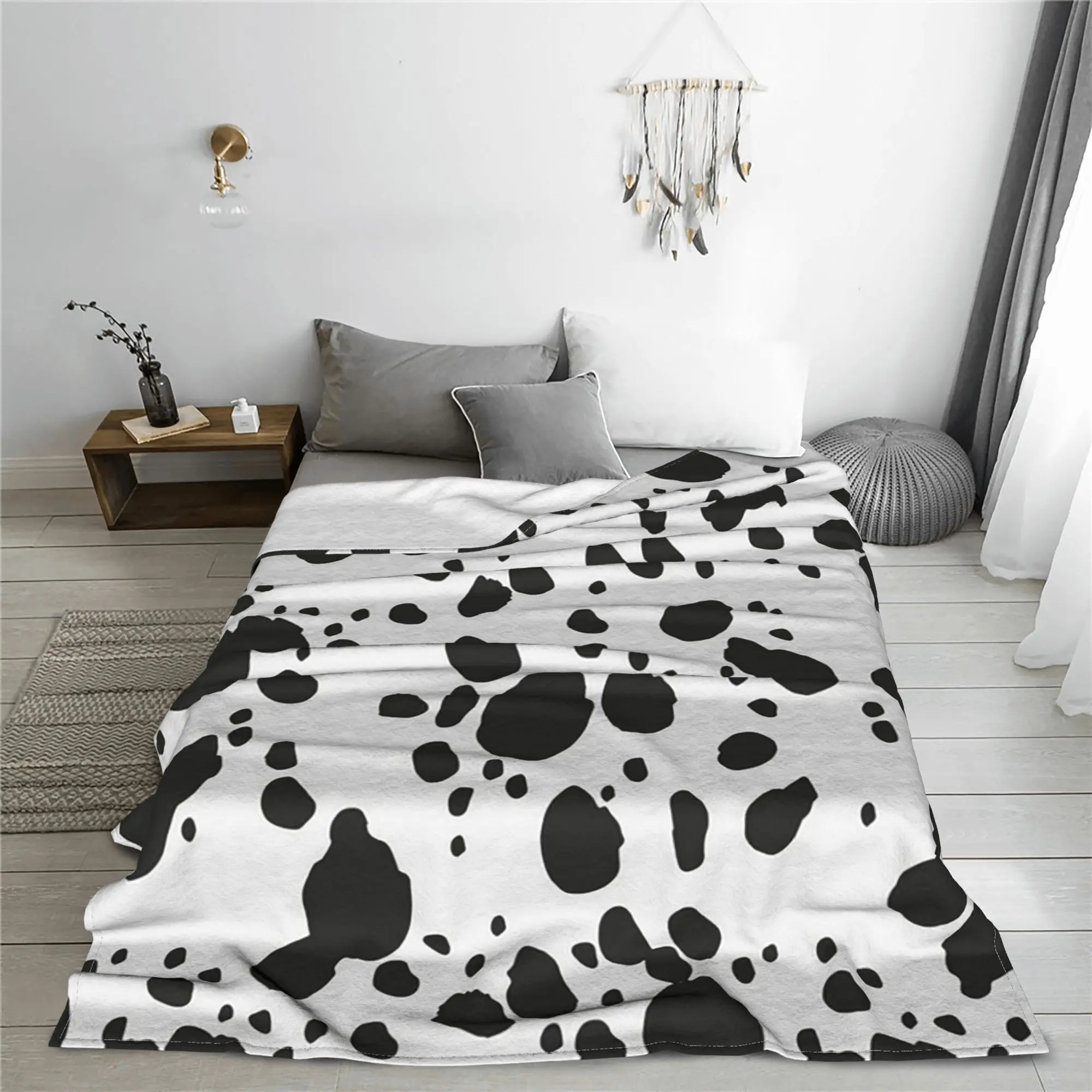 Manta con estampado de perro dálmata, manta blanca y negra con estampado de animales, manta de franela transpirable para sofá, colcha para el hogar