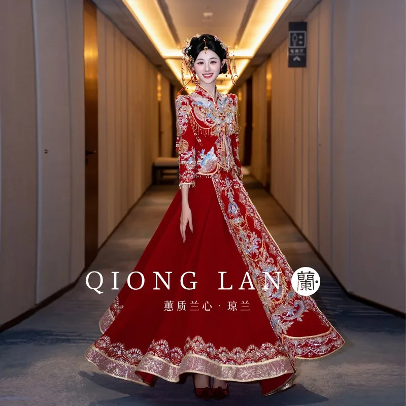 

Свадебное платье Qionglan из бархата в новом китайском стиле с изображением дракона и феникса, большие размеры.