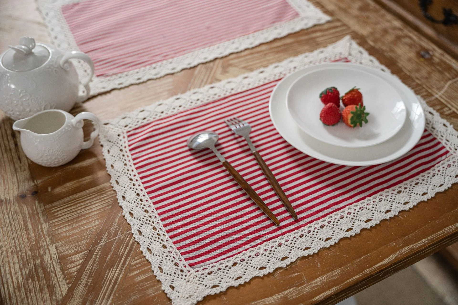 1/2/6 PC Red Striped Table Runner With Crochet Lace Trim, Rustic Farmhouse Dining Table Decor For Kitchen, Party & Holiday Use view 6
