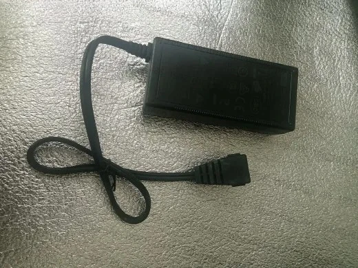

GVE Car Refrigerator Power Adapter GM95-145600-D 14.5V 6.0A 87W 12/24V