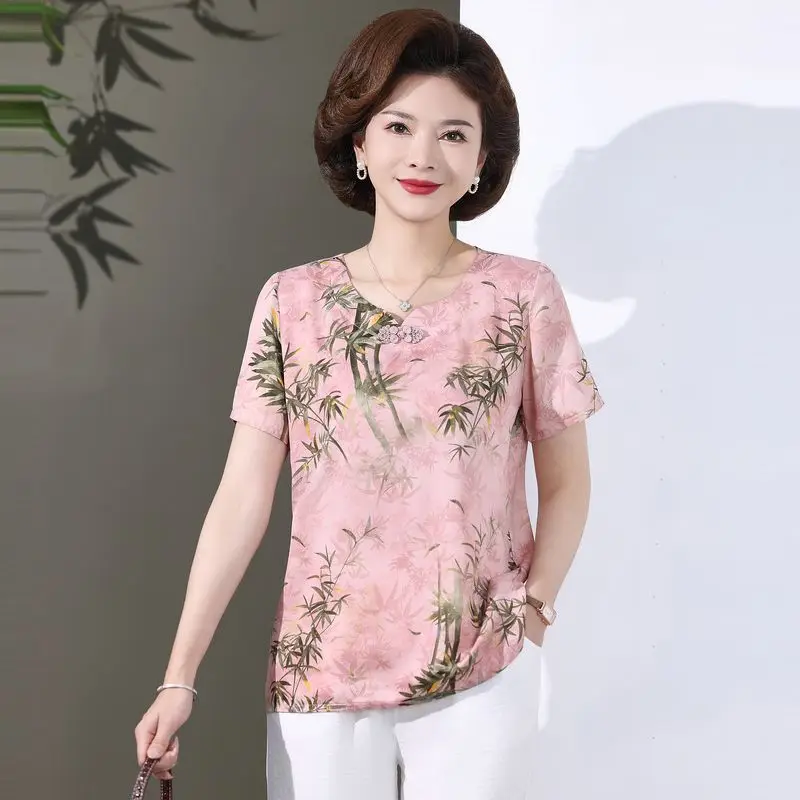 

Mother Chiffon Short-sleeved Thin Middle-aged and Elderly Women's Top Temperament Belly-covering Shirt