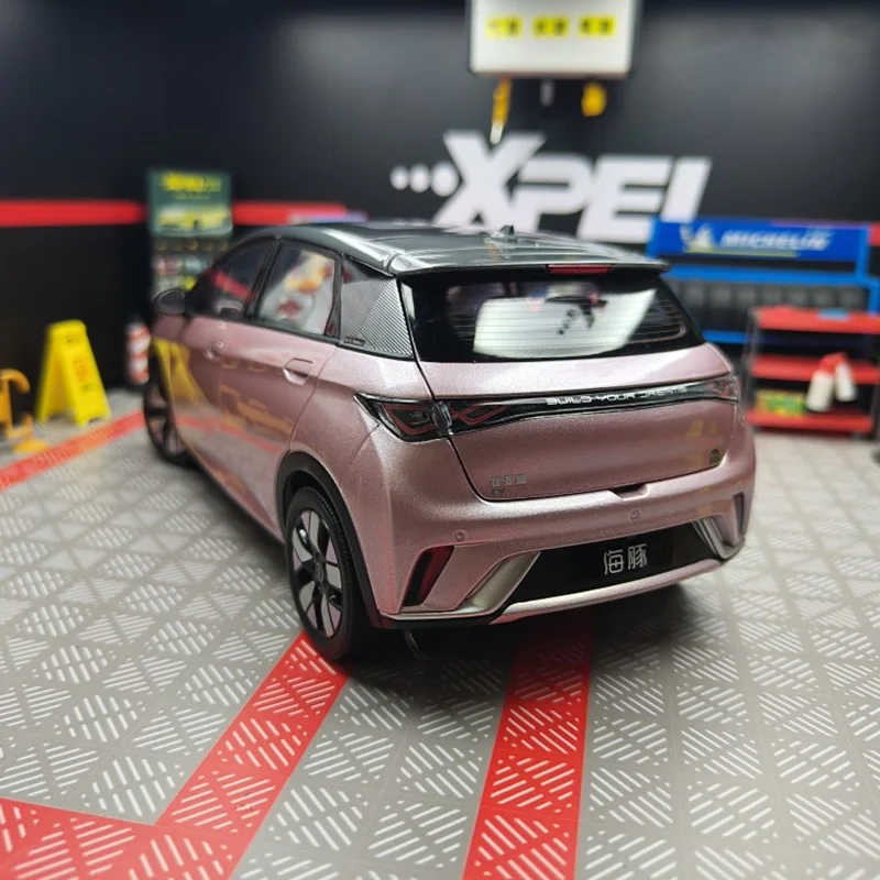 

1:18 BYD Dolphin Alloy Car Model Diecasts Metal Mini Vehicles Car Model High Simulation Collection Childrens Toy Gift Decoration