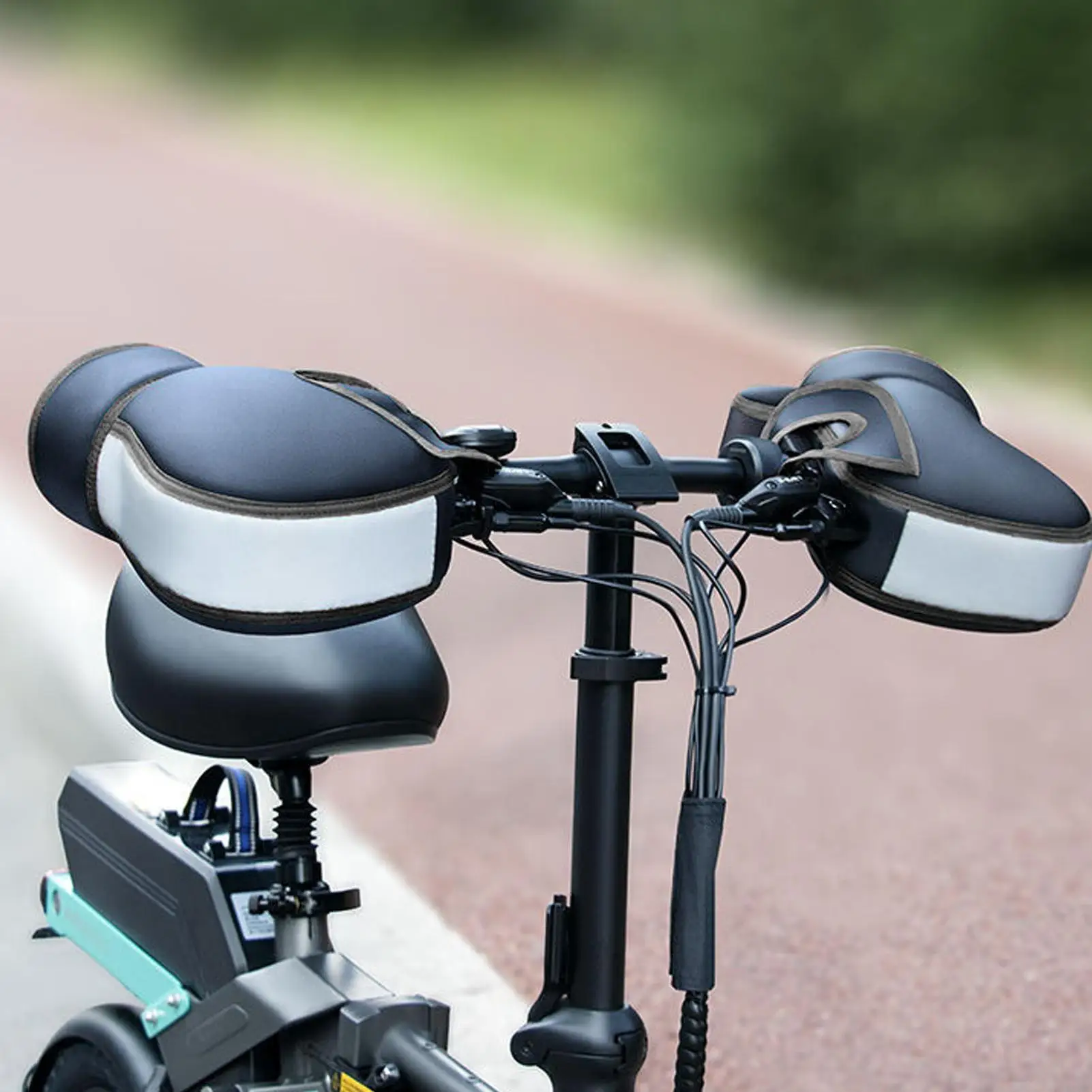 

Motorcycle Handlebar Muffs Reflective Winter Battery Bike Windshield Gloves Windproof Warm Handle Thickened Grip Mittens