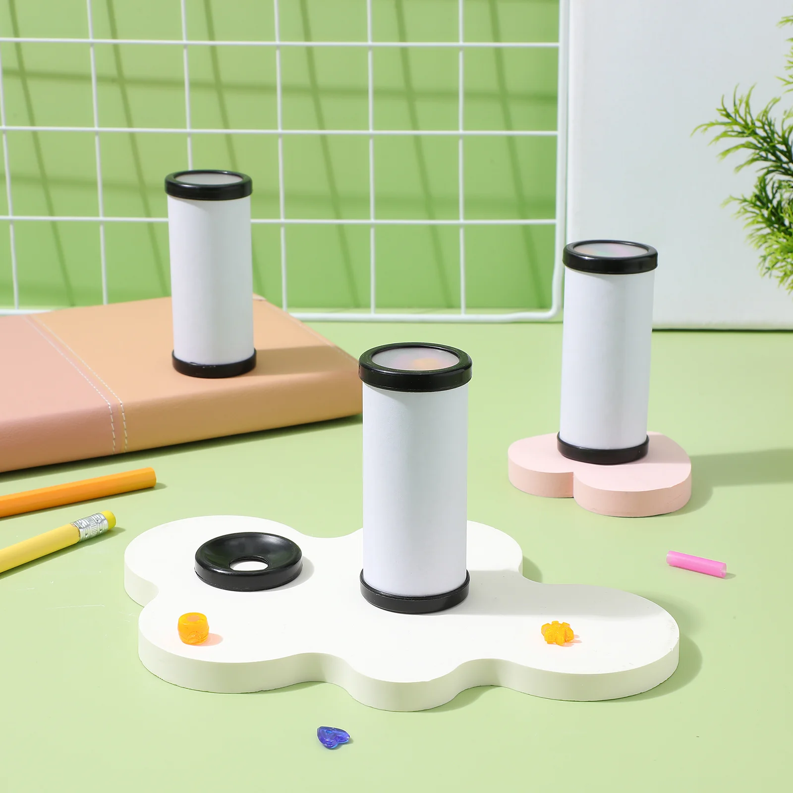 어린이를 위한 DIY 만화경 키트 10세트, 작은 손을 위한 무지 종이 플라스틱 공예 과학 색상 패턴 탐구