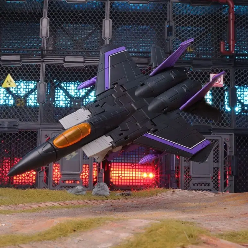 JCS01B Transformation Skywarp Action Figures Jcs-001b Model KO SS86 V Class Movie High Quality New For Adult Collectors Display
