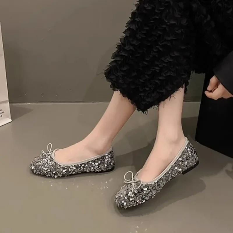 Women's Heels Spring New Flat-soled Shallow Mouth Elegant Daily Comfortable Soft-soled Square Head Women's Shoes