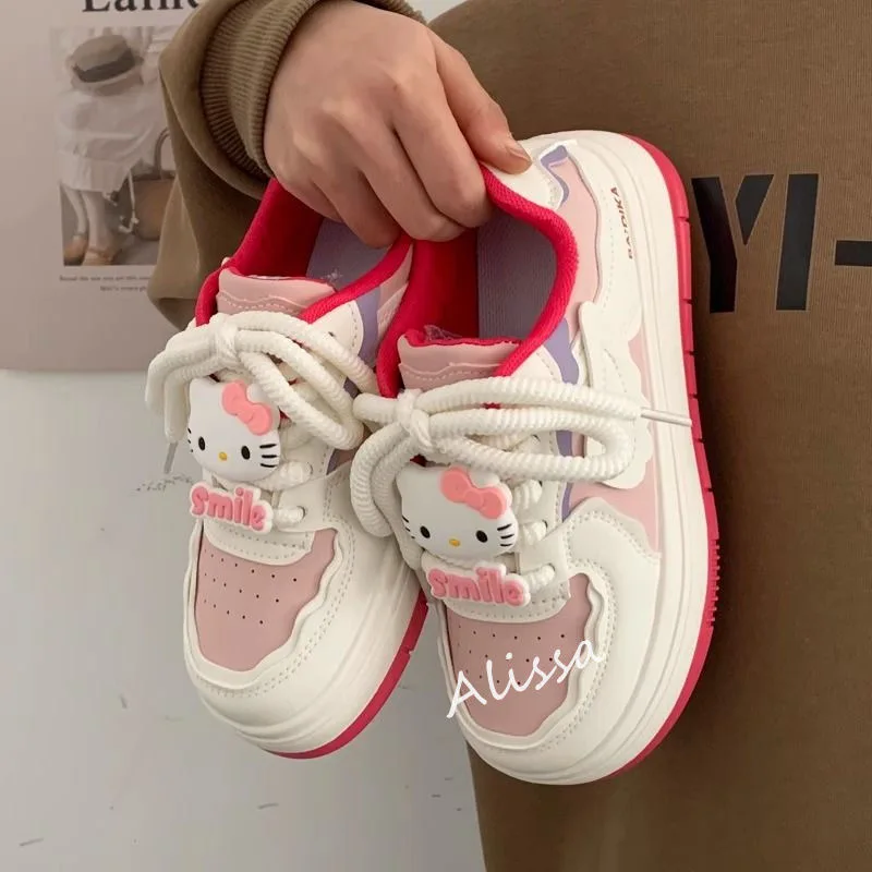 Sanrio Hello Kitty Cute Lolita Shoes Campus Style Off White Shoes 2024 primavera/estate nuove scarpe da ginnastica Casual scarpe con plateau da donna