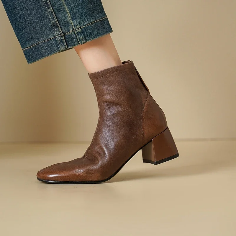 New 2027 Autumn Brown Black Cowhide Side Zipper Short Boots Round Toe Middle Heel Modern Boots Large Size Simple Style Boots