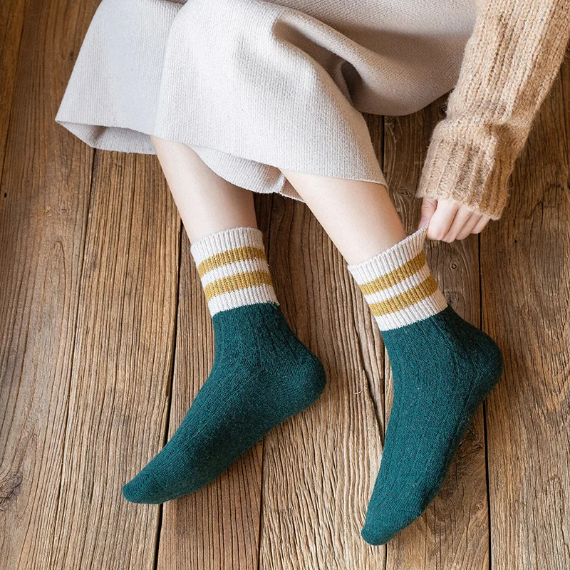 Cute Kawaii Vintage Girls Striped White Thermal Floor High Long Stockings Autumn Spring Thick Wool Cashmere Warmer Women Socks