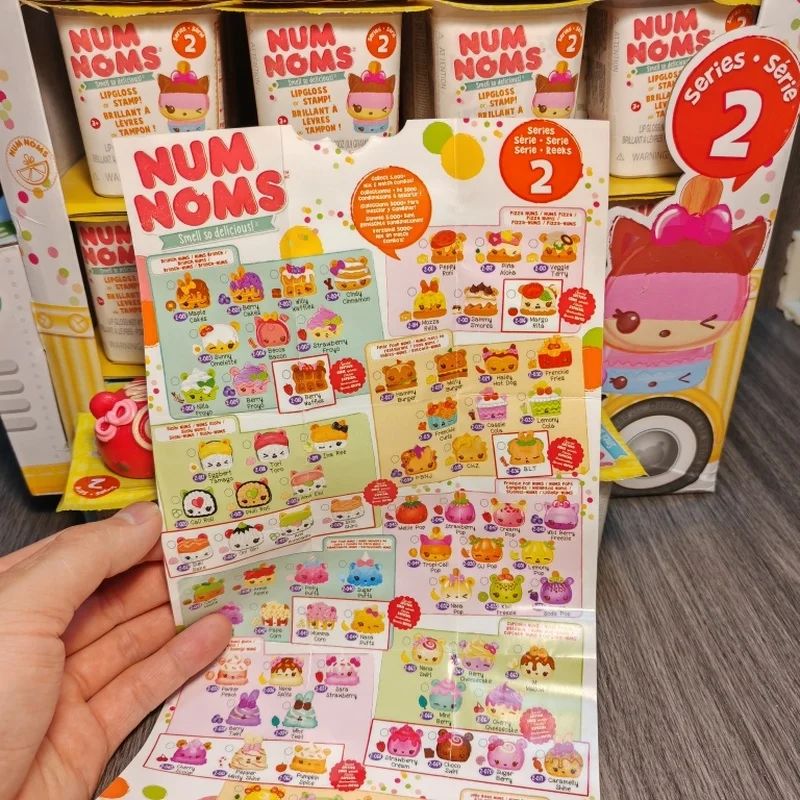 حار Numnoms ملمع الشفاه ختم رائحة لذيذ جدا صندوق أعمى صغير دمية الهدايا لعبة نموذج شخصيات كرتونية جمع الحلي