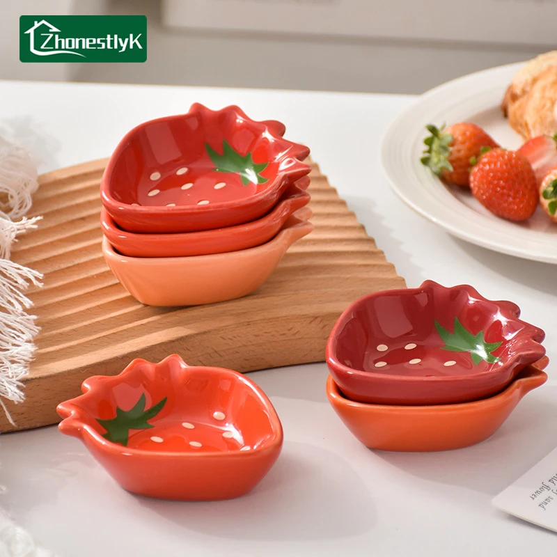 Bonitos platos de cerámica con forma de fresa para salsa, plato para servir condimentos, platos para aperitivos y especias, cuenco para fruta y Sushi, vajilla de cocina