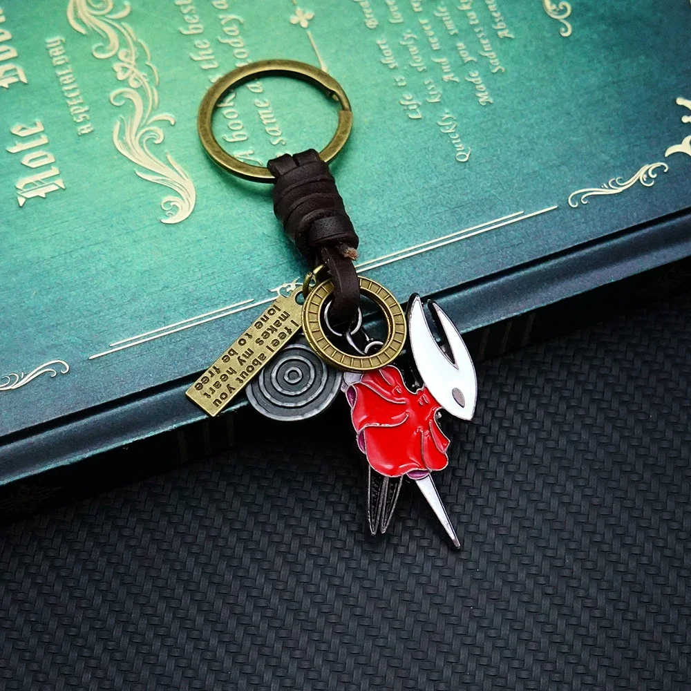 الجوف فارس المفاتيح العظام مسمار شاحب الملك الشكل كيرينغ سلاسل المفاتيح للرجال لعبة اكسسوارات سيارة حلقة رئيسية llaveros
