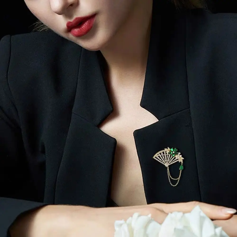 Fashion Chinese Style Pink Peony Flower Brooch Fan Shaped Anti-exposure Enamel Pins Suit Dress Pin