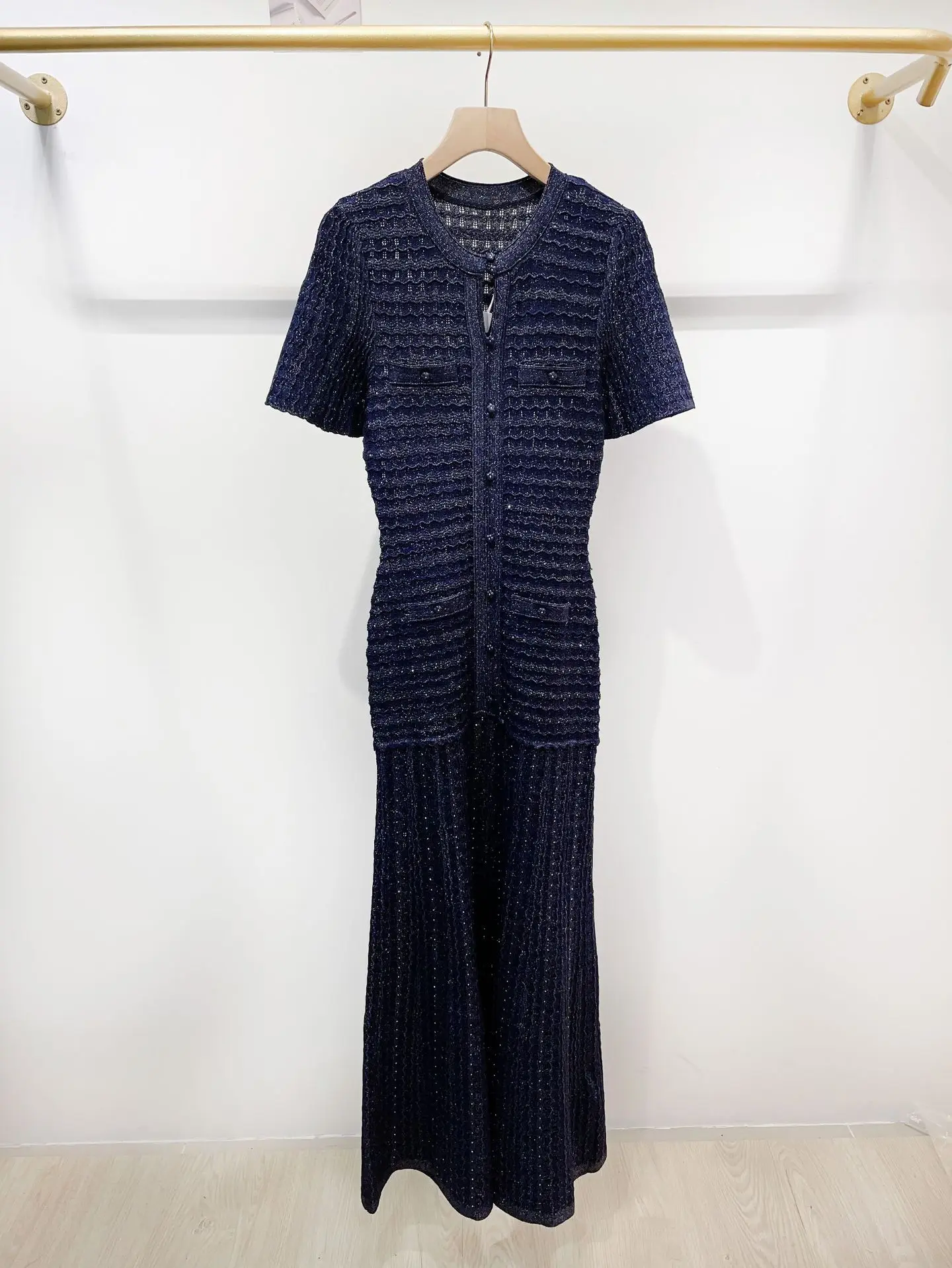 

Spring Elegant Temperament Celebrity Style Short Sleeve Waist-Tightening Diamond-Decorated Slim Midi Dress for Women