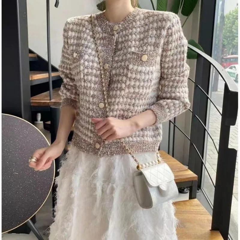 

Sweater Female 2023 Autumn/Winter Korean Version Small and Unique Sweater for Women Design Sense French Knitted Cardigan Top