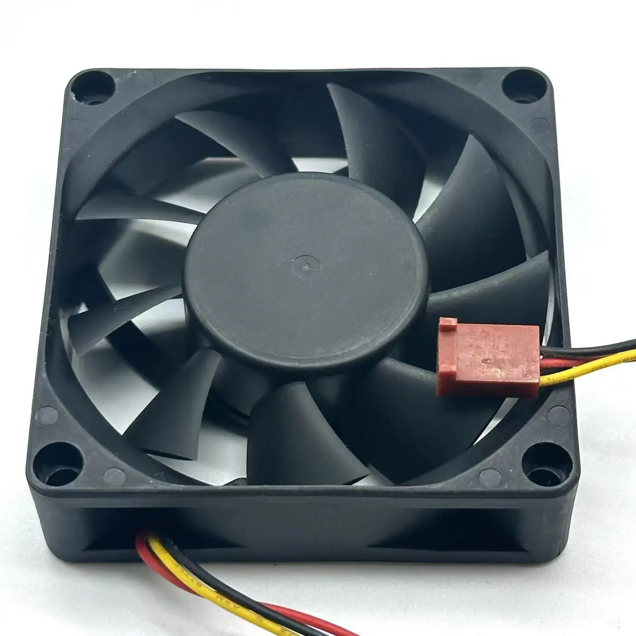 MAGIC MGT7012ZB-O20 MGT7012ZB-020 DC 12V 0.63A 70x70x20mm 2-Wire Server Cooling Fan