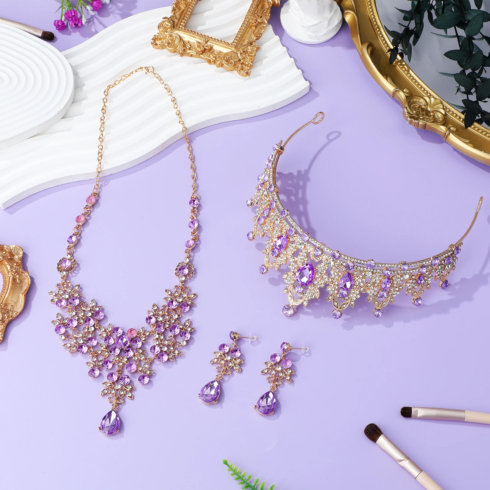 

Set Bridal Jewelry Crown Necklace Earrings Elegant Wedding Accessories for Bride Birthday Engagement Banquet Celebration