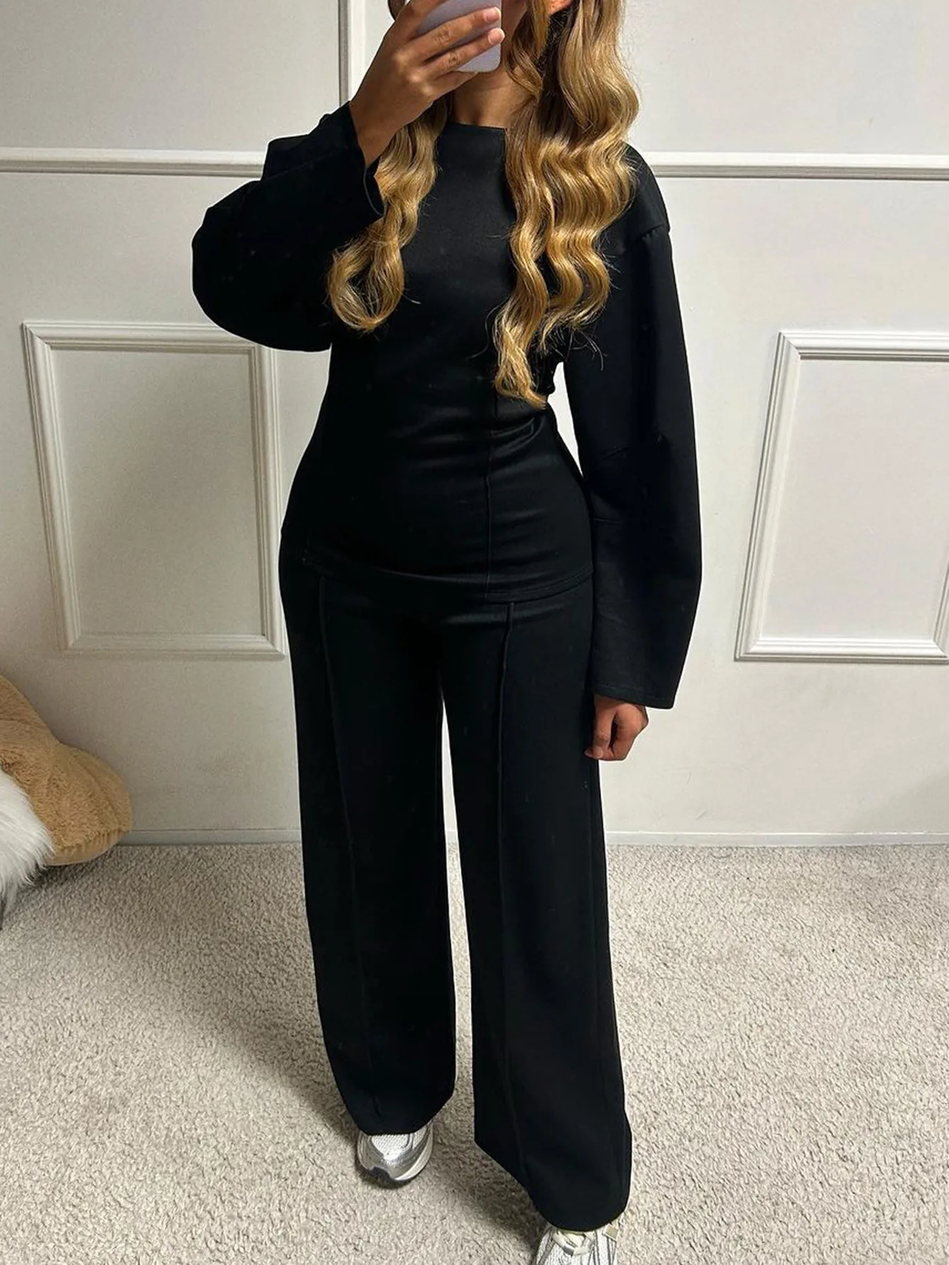 2025 الملابس النسائية مطابقة مجموعات بانت عارضة أزياء تي شيرت وسراويل قطعتين مجموعة