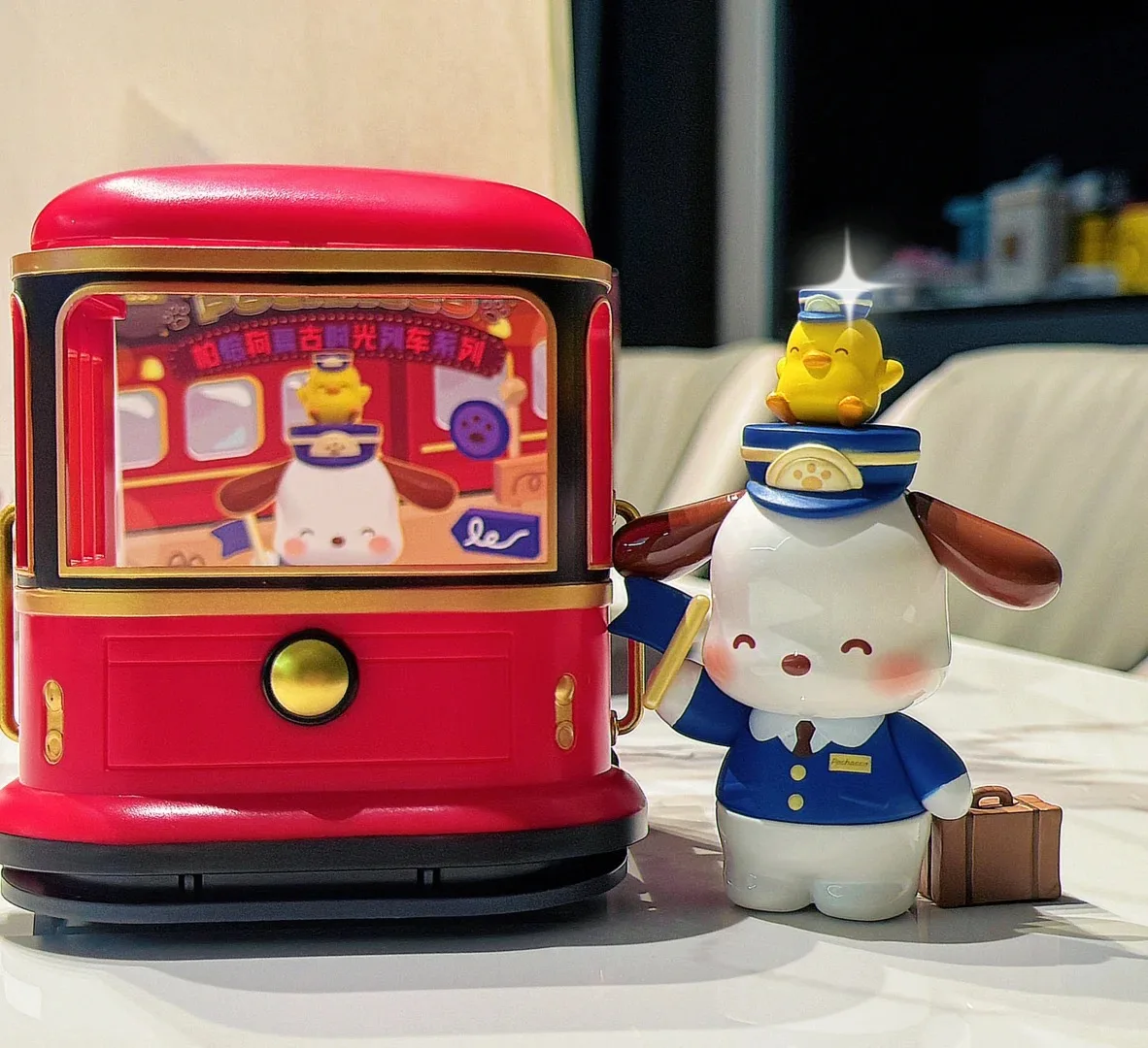 

Новый Sanrio Pochacco ретро поезд слепая коробка аниме кукла модель игрушка загадочная коробка настольное украшение подарок-сюрприз на день рождения