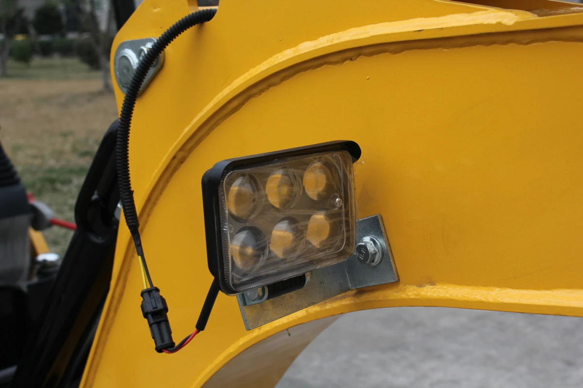 أسعار حفارة صغيرة 2.5 طن 3 طن مع وظيفة التأرجح الجانبي