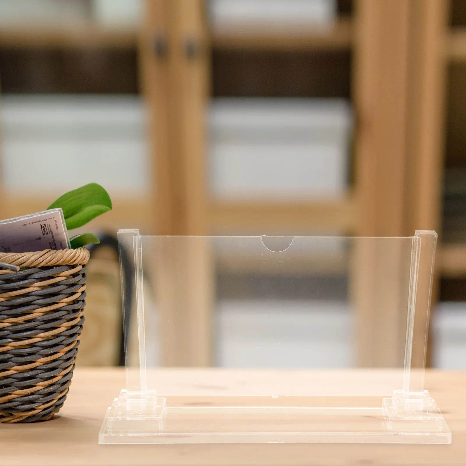 

Acrylic Clear Table Sign Stand Dualsided Desktop Name Plate Holder Transparent Flyer Rack Retail Display Menu Office Use