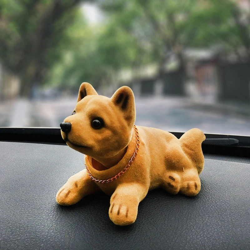Cute Shake Dog Car Decoration, Creative Bubble Head Dog Character Decoration Statue Car Dashboard Desktop Decoration Shake