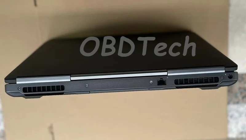 17.3 بوصة DELL الدقة 7720 i7-6820HQ 32G Ram P3000 6G رسومات واحدة لألعاب الرسم المكتبي 3DSMax Maya AutoCAD التشخيص