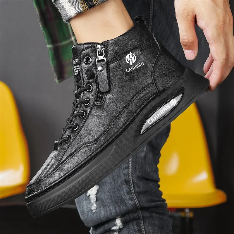 Skateboard Casual Sneaker Loafers Soft and Comfortable Non-Slip High-top Shoes for Men Sports and Leisure Casual Shoes New