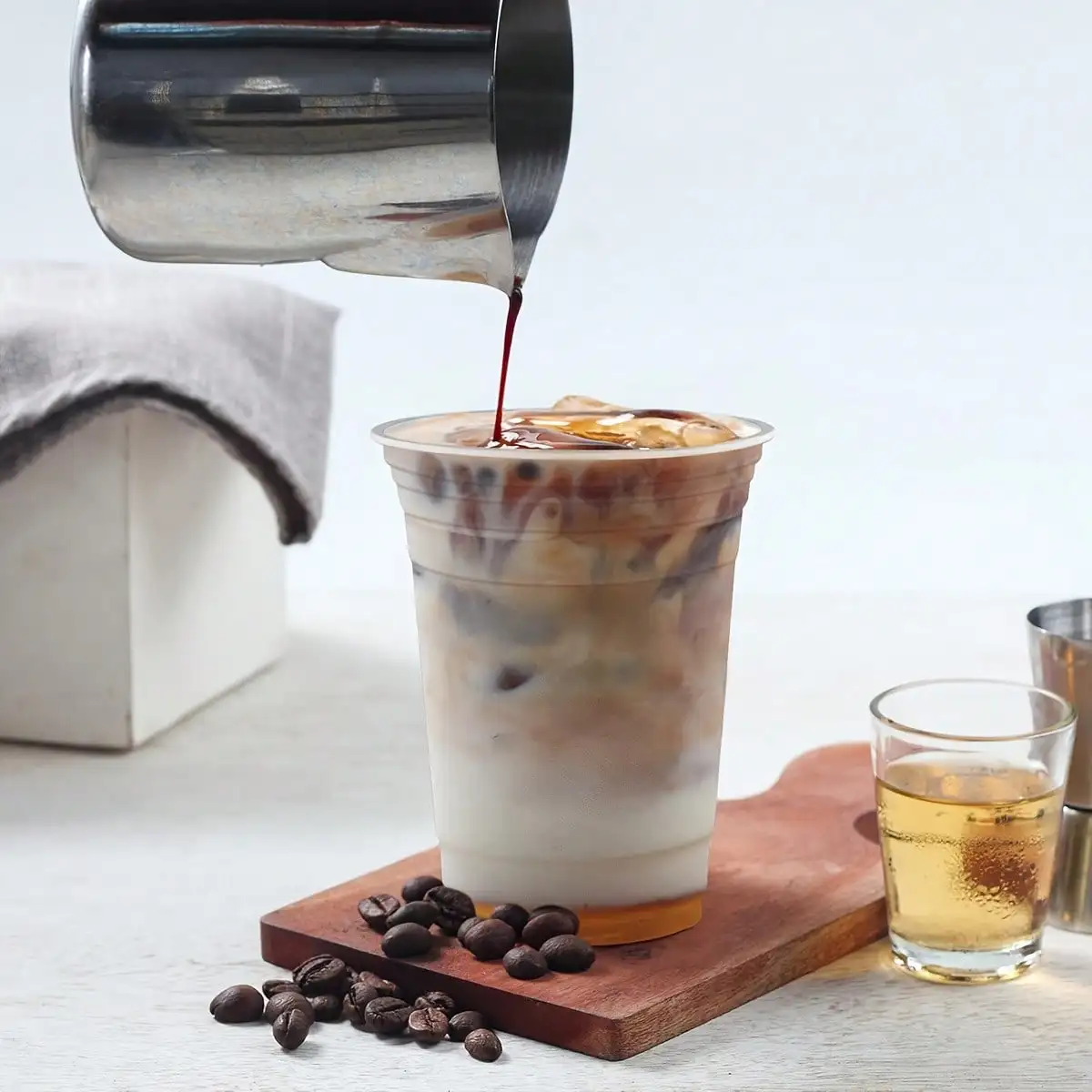 300 Pack Clear Plastic Cups With Lids And Straws 16 OZ Disposable Plastic Coffee Cups Bulk Set With Slotted Lids Reusable Drink Tumblers For Party Gathering Wedding Birthday Commercial Use