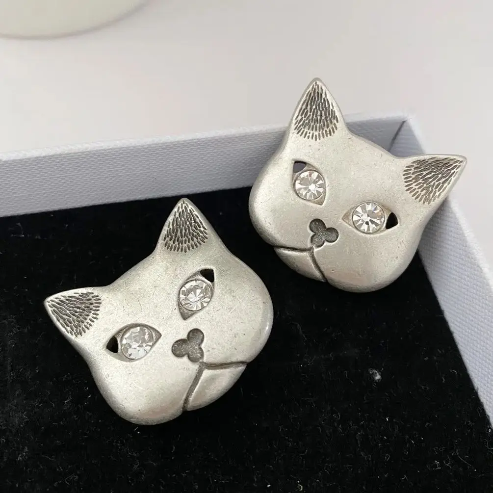 Earrings Light Luxury Retro Cat Personality Earclips For Women Aretes De Mujer Pendientes Boucle D’Oreille Orecchini Clip De