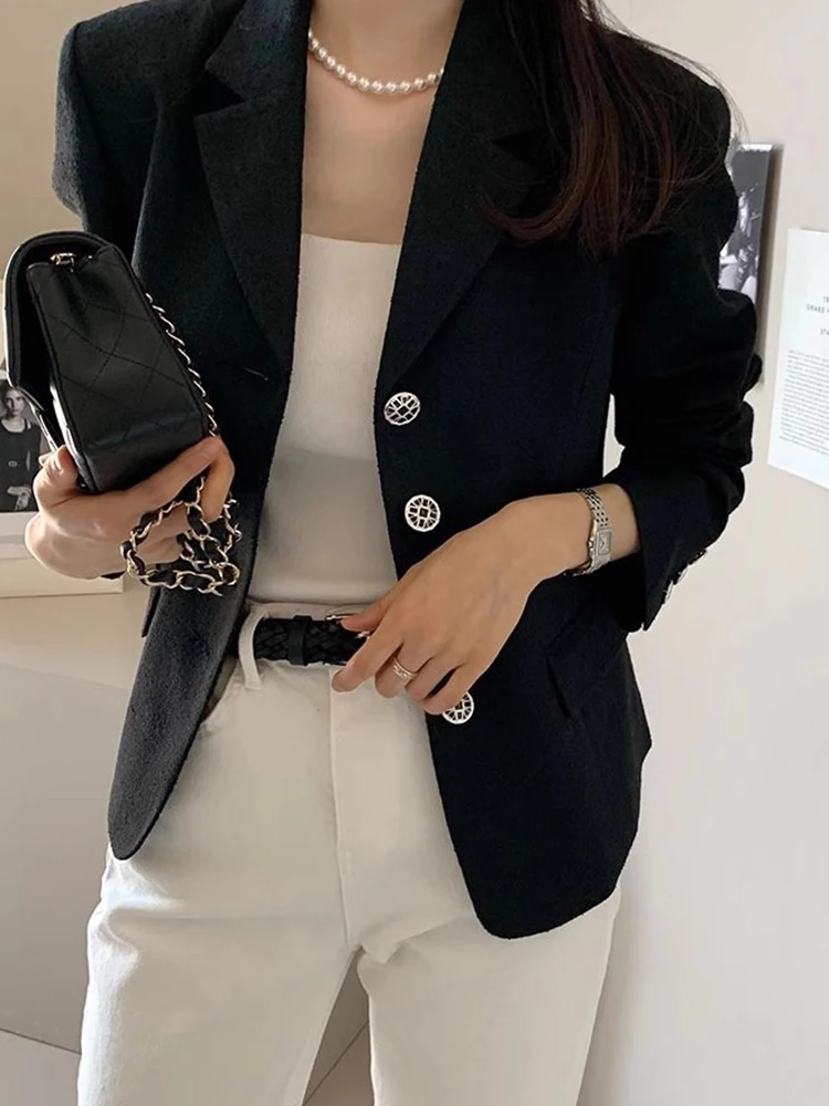 Temperament Small Fragrance Suit Collar Female Tops Chic Button Design Loose All-match Jackets Long Sleeve Short Coat Woman