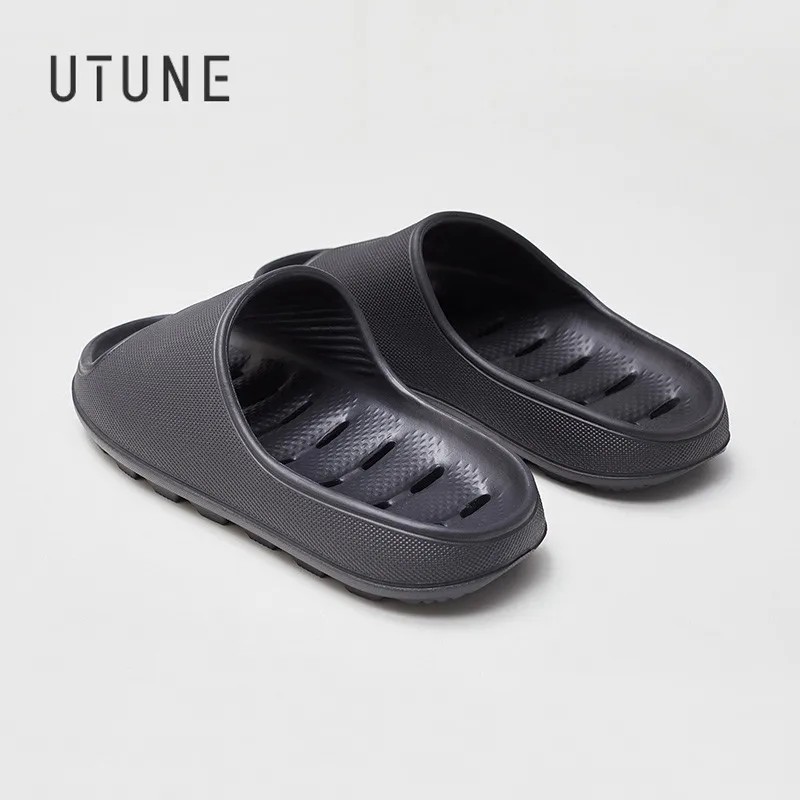 UTUNE-Zapatillas de casa de EVA para hombre y mujer, zapatos de baño con agujeros, sandalias antideslizantes para interiores y ducha, toboganes de