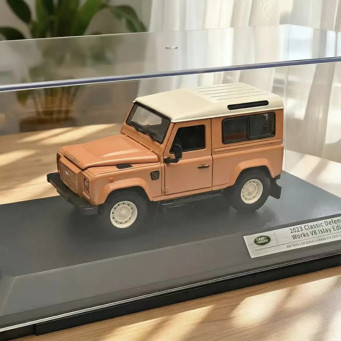 

Premium 1:24 Classic Defender Diecast Off-Road Car, Genuine Alloy Simulation Model for Collection and Decor