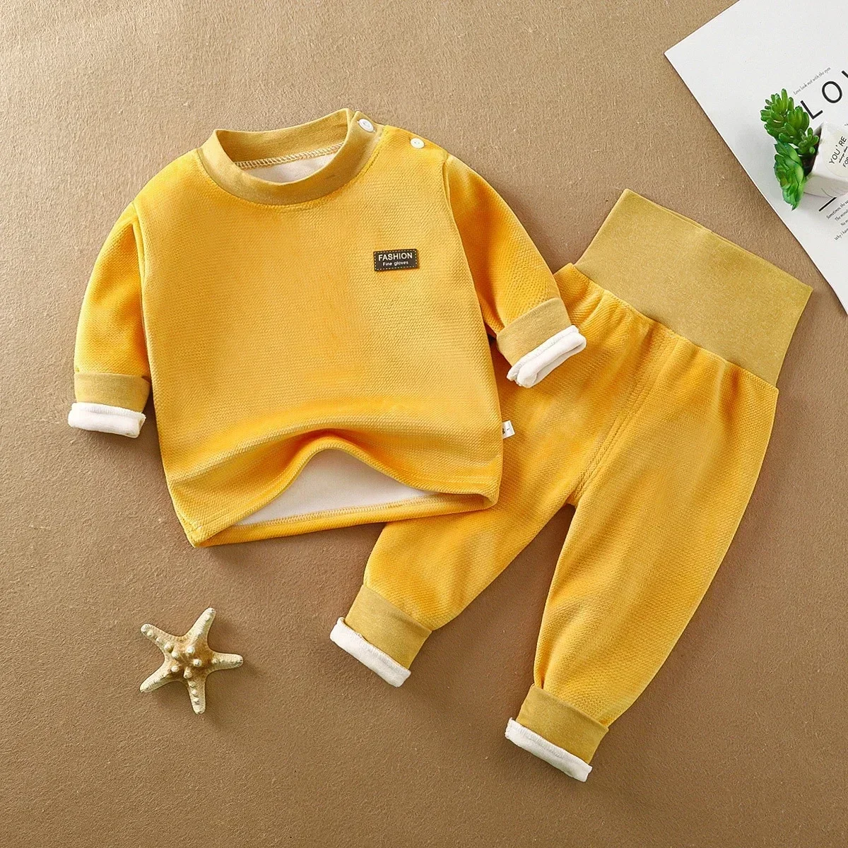 Warm underwear set for autumn and winter babies, thickened high waist and belly protection baby casual children\'s clothing