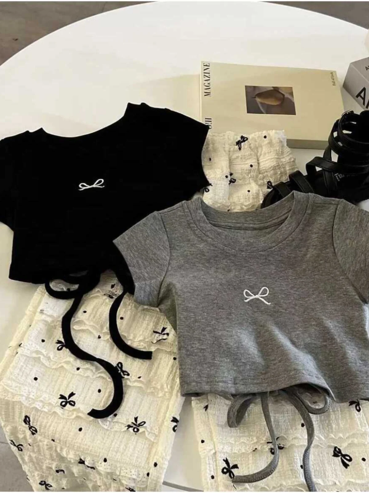 Conjunto de Dos Piezas de Estilo Coreano para Niñas, Top de Manga Corta con Lazo de Mariposa en la Espalda y Plones Ancho...