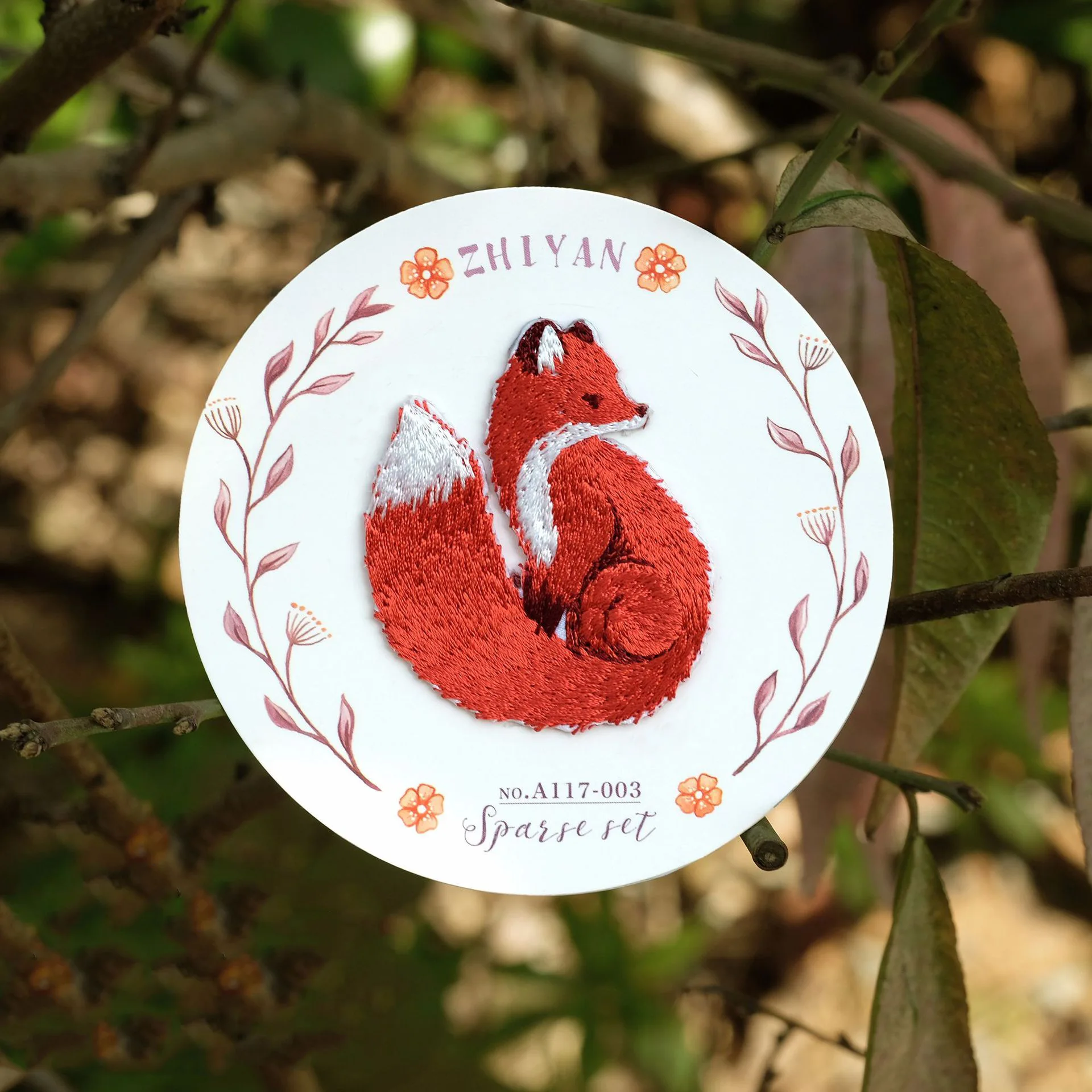 Fox embroidered cloth stickers cute children's clothes diy animal patch stickers