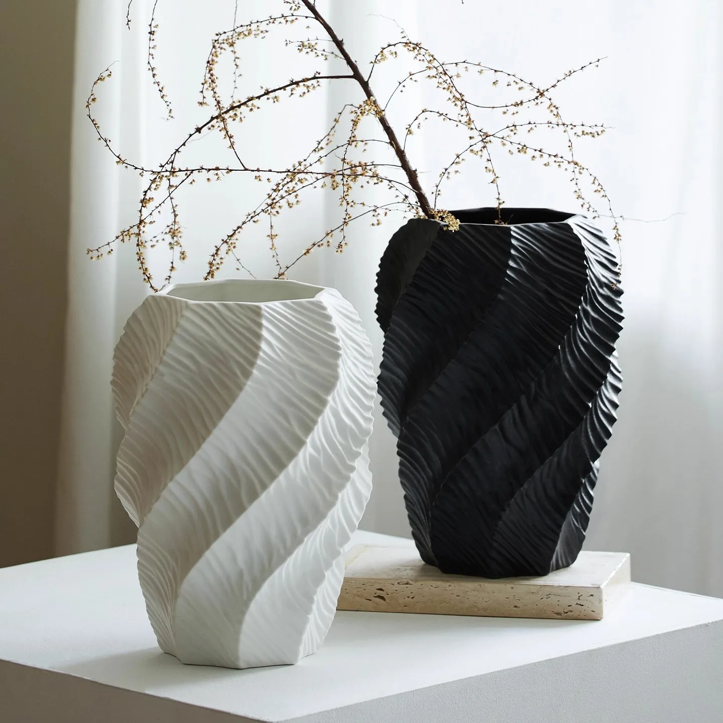 

Итальянский минималистичный стиль, украшение для гостиной, однотонная ваза ручной работы, легкий роскошный художественный реквизит для фотосъемки, керамическая ваза