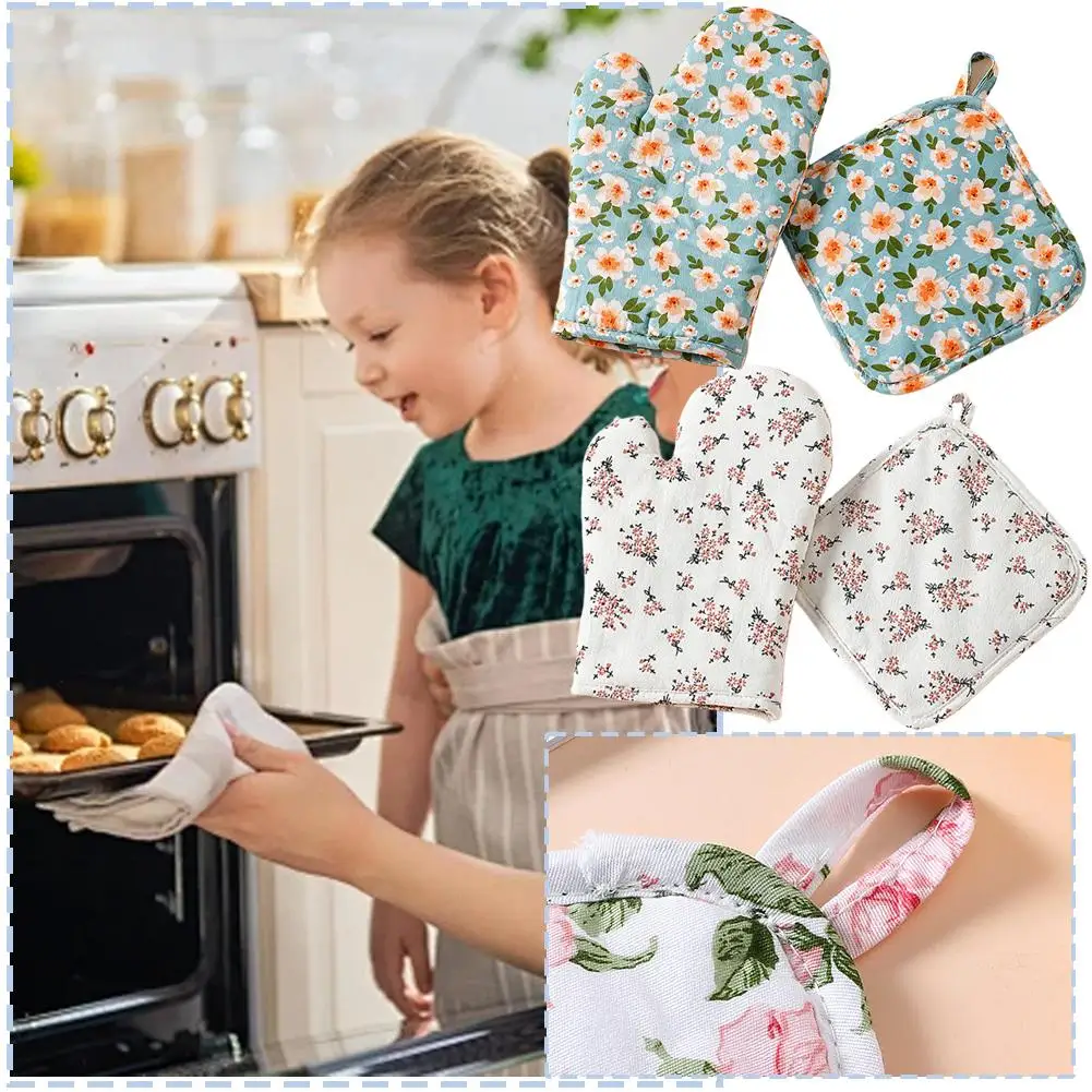 

Anti-Scalding Gloves Kitchen Baking Gloves Easily Grasp For Most Adult Hands Practical Beautiful Easy-To-Clean Heat-Insulating