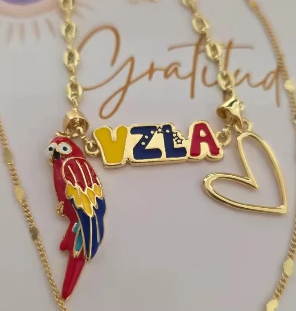 Collar con Colgante de Corazón de Acero Inoxidable Unisex con Mapa de Venezuela - Regalo de Joyería Único