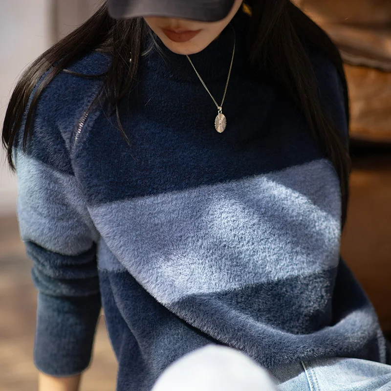 Maden Casual Striped Knitted Sweater Loose Fit Warm Pullover with Round Neck Zipper for Women's Autumn and Winter Versatile Tops - view 4