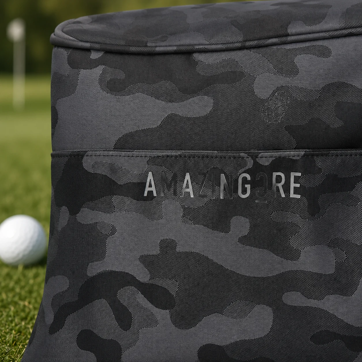 2026 Korean Premium Golf Travel Bag Large Shoulder Duffel Bag Camouflage Sports Gear Bag Skull Metal Detail Outdoor Carry Bag