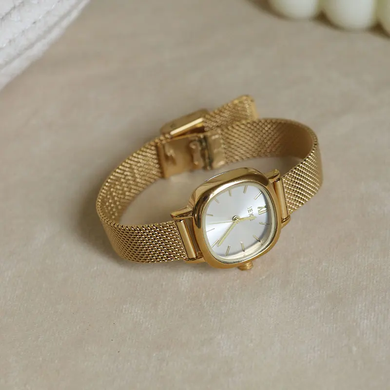 New Luxury Women'S Watch, Simple And Versatile, Small Watch With An Artistic And Exquisite Style, Perfect As A Gift For Women.