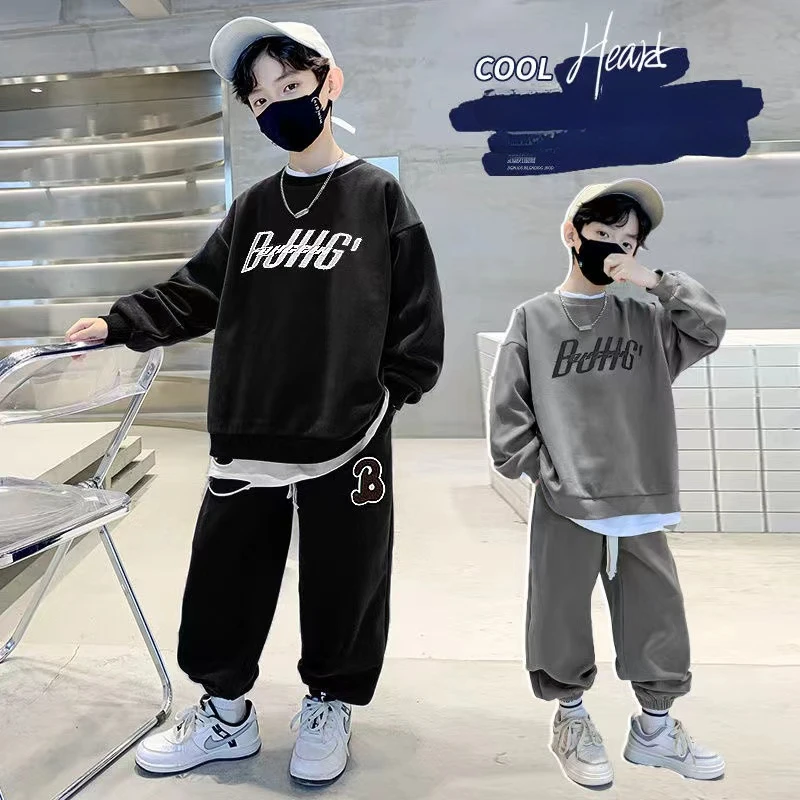

Autumn Children Boy Clothes Set Teenage Sweatshirts Pullover Top And Pants 2 Pieces Suit Fashion Letter Printed Tracksuits