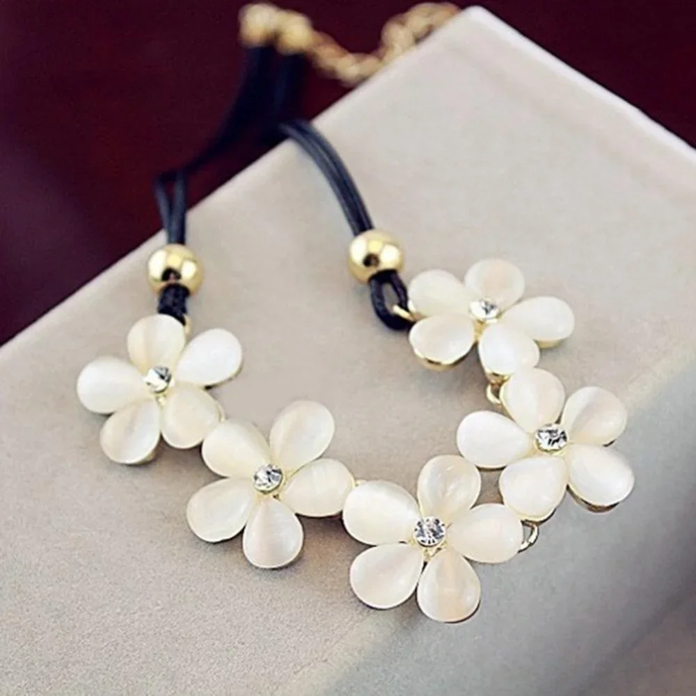 Flower Shaped  Lady Necklace