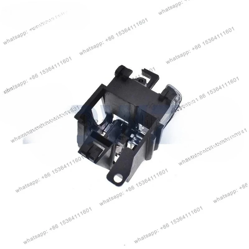 80670-4X02B door inner handle right side electroplating
